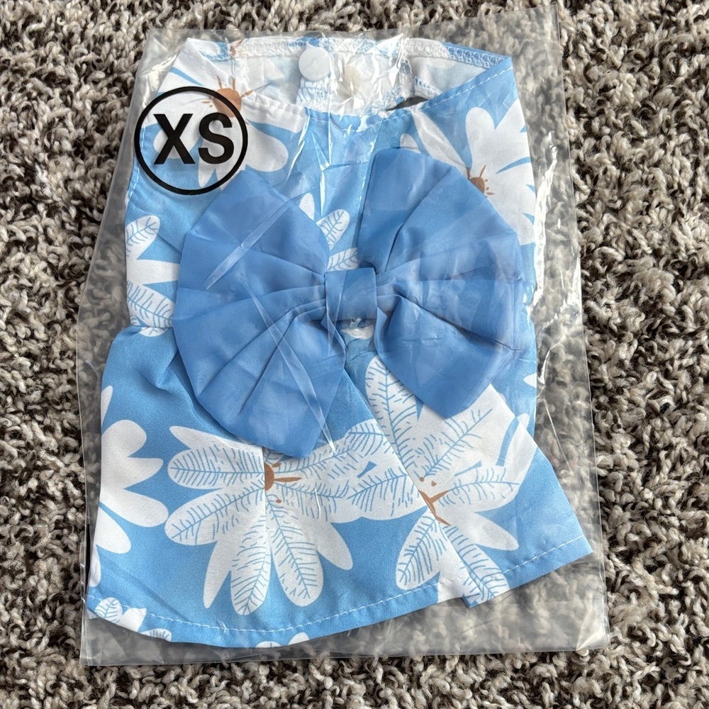 Chic Pet Apparel Set with Bows - Picture 4 of 6